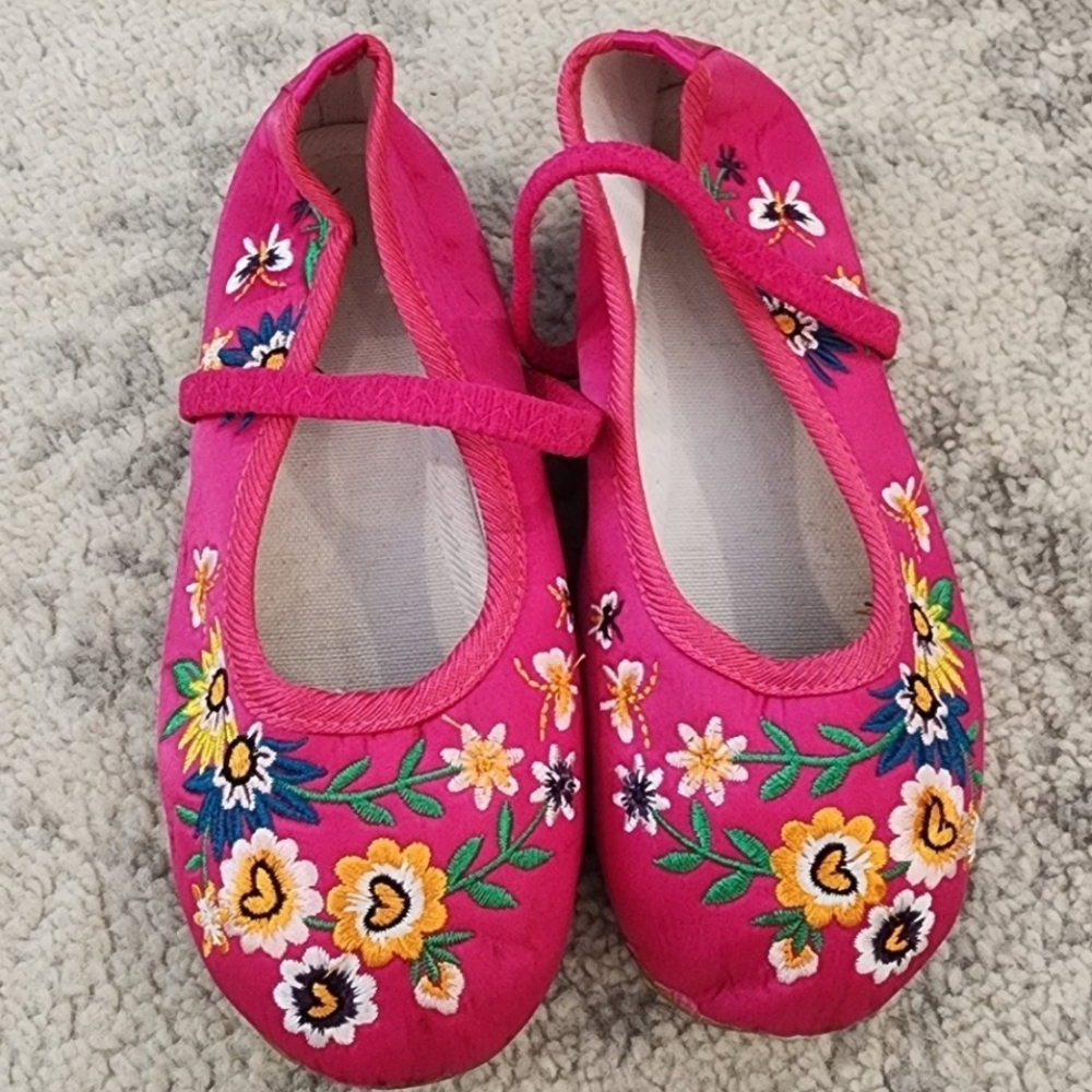 Kids Floral Embroidered Ballet Flats- Pink